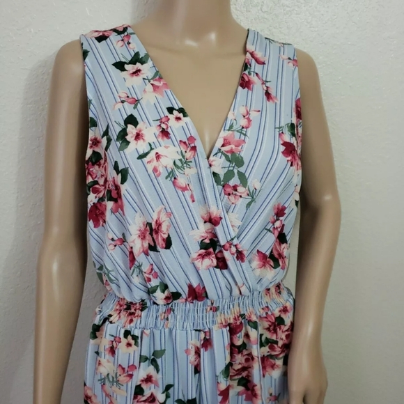Blue Floral Summer Jumpsuit - Picture 9 of 11